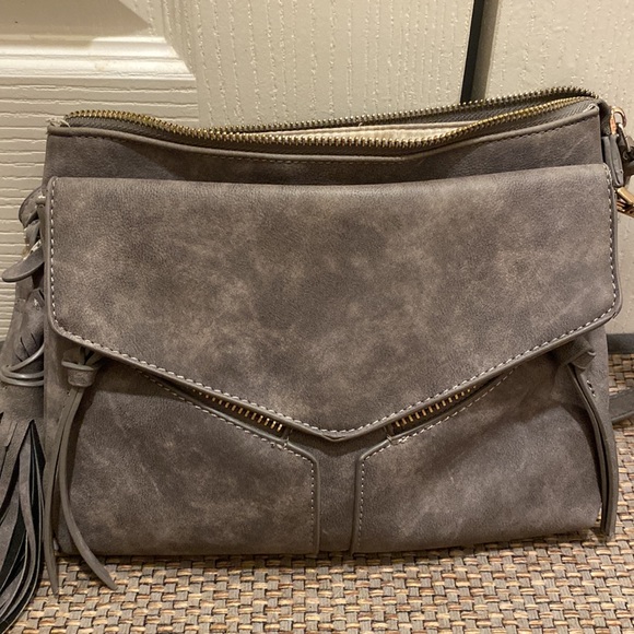 Francesca’s Gray Faux Suede Crossbody Bag - Picture 3 of 16
